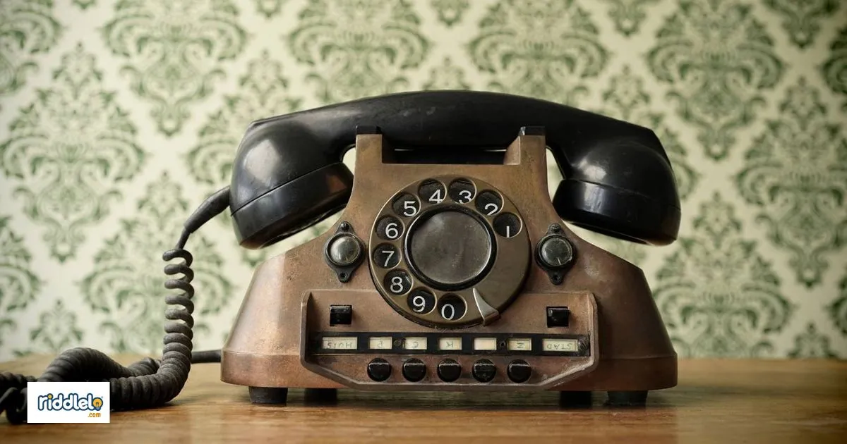 110+ Ring, Ring! Clever Telephone Riddles to Dial Up Fun